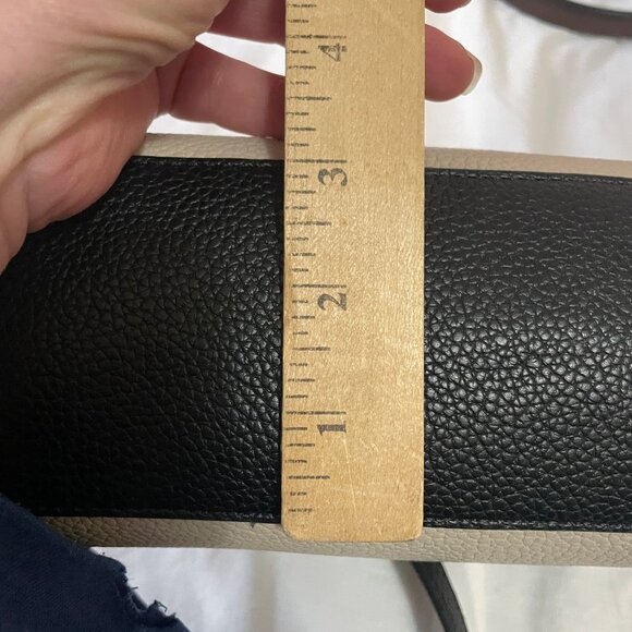 DKNY Avelle Small Crossbody Faux Leather Purse Bag (No Stachel Handles) Unused - Picture 10 of 16